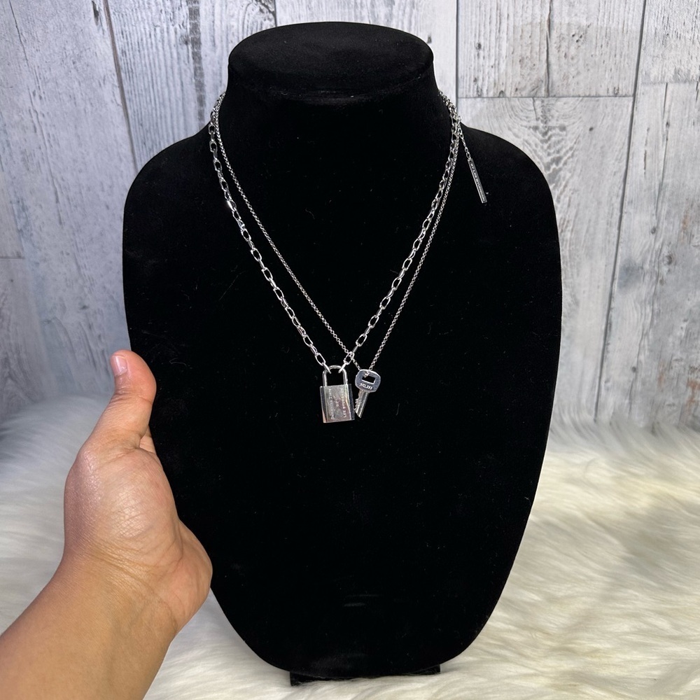 SAMANTHA TIARA by lee byunghun lock and key necklace